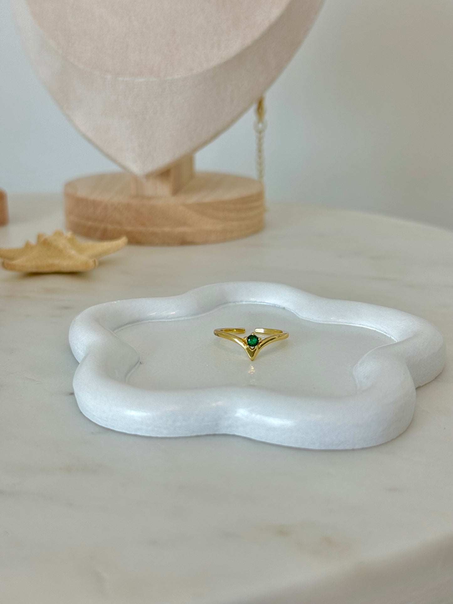 Emerald V-Shape Adjustable Ring